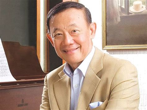 Jose Mari Chan( José Mari L. Chan ) .